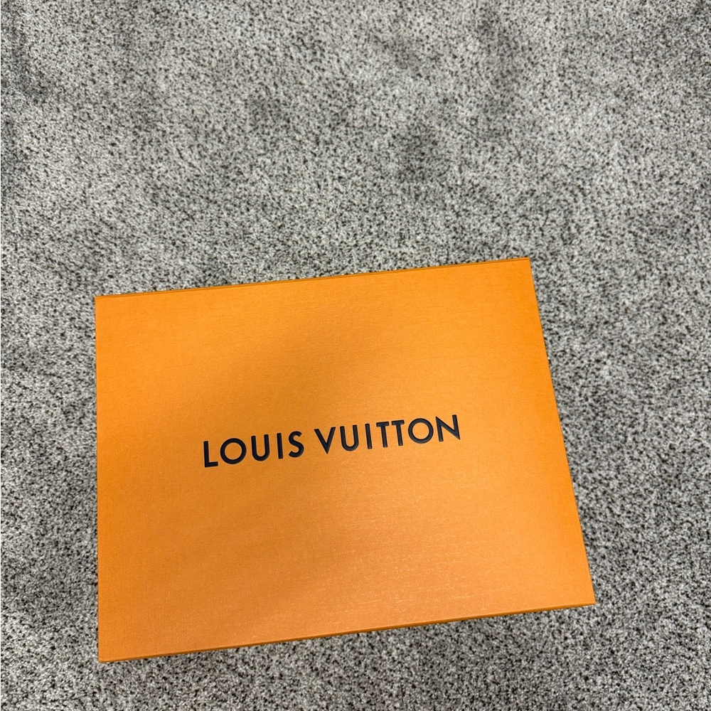 Louis Vuitton Black and Gold Women's Sandals - Picture 2 of 9